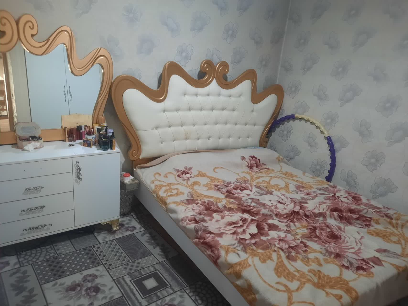 خانه ویلایی 75 متری در 3 طبقه در امیریه شهریار